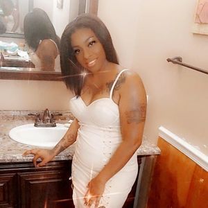 Meet your Posher, Candice